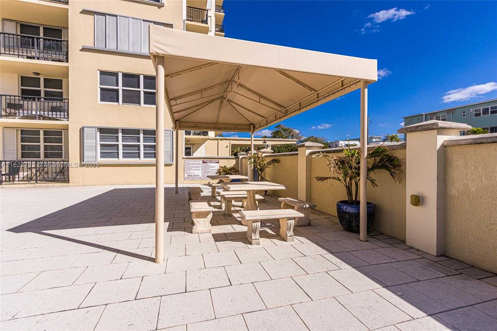 Small Image of 1501 SOUTH OCEAN DR #201, Hollywood Number 24