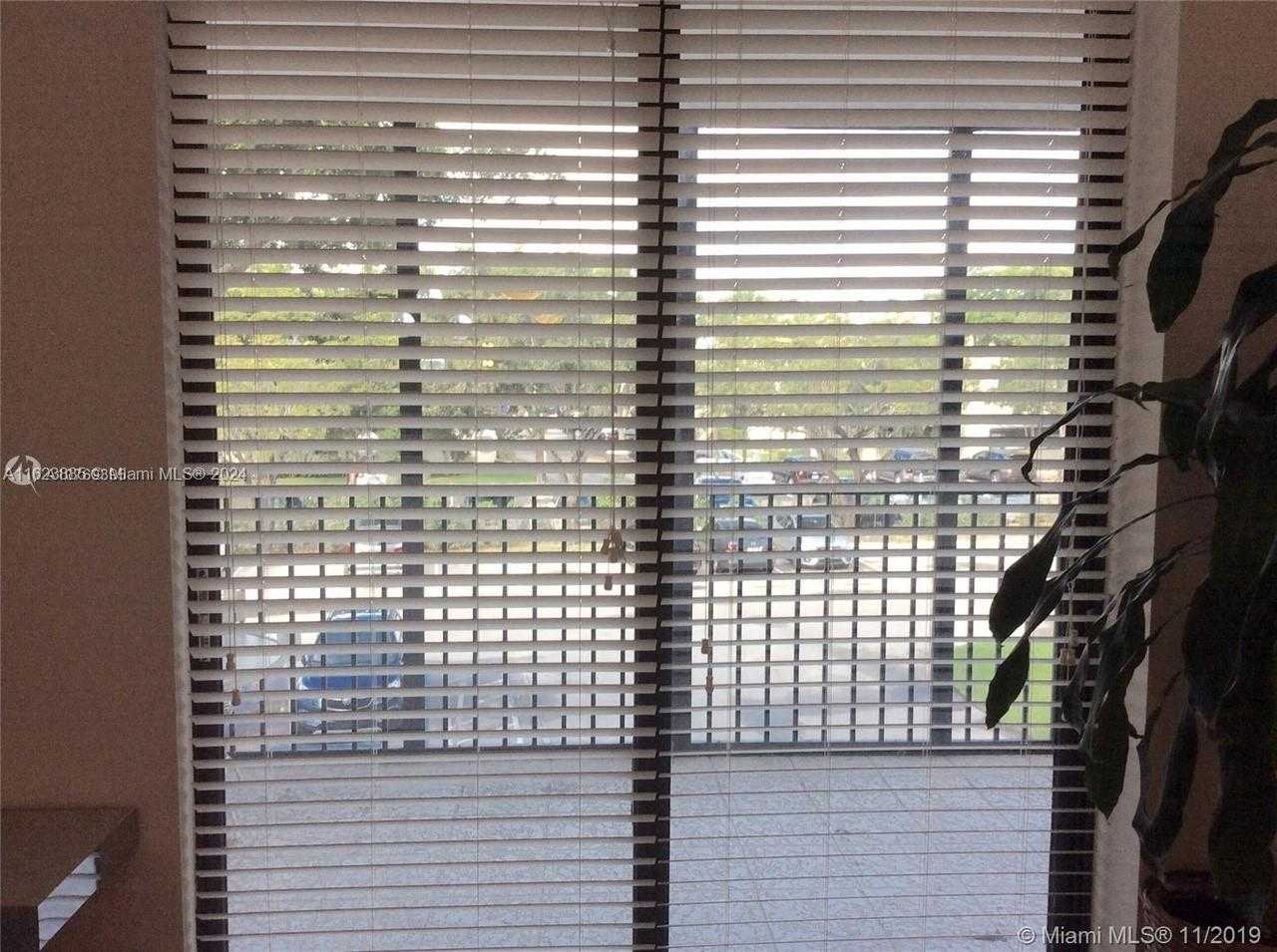 Small Image of 20100 WEST COUNTRY CLUB DR #202, Aventura Number 12