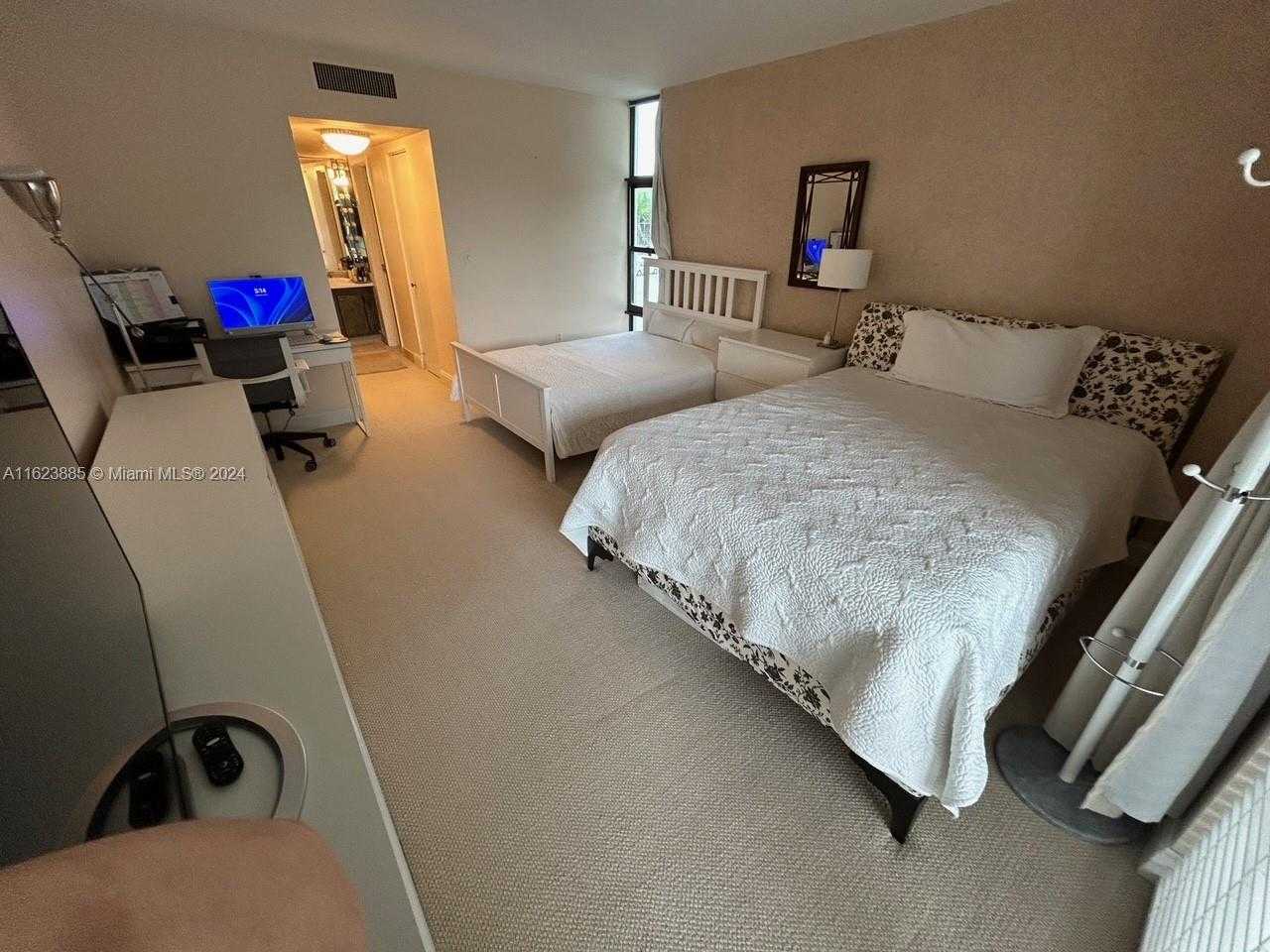 Small Image of 20100 WEST COUNTRY CLUB DR #202, Aventura Number 5