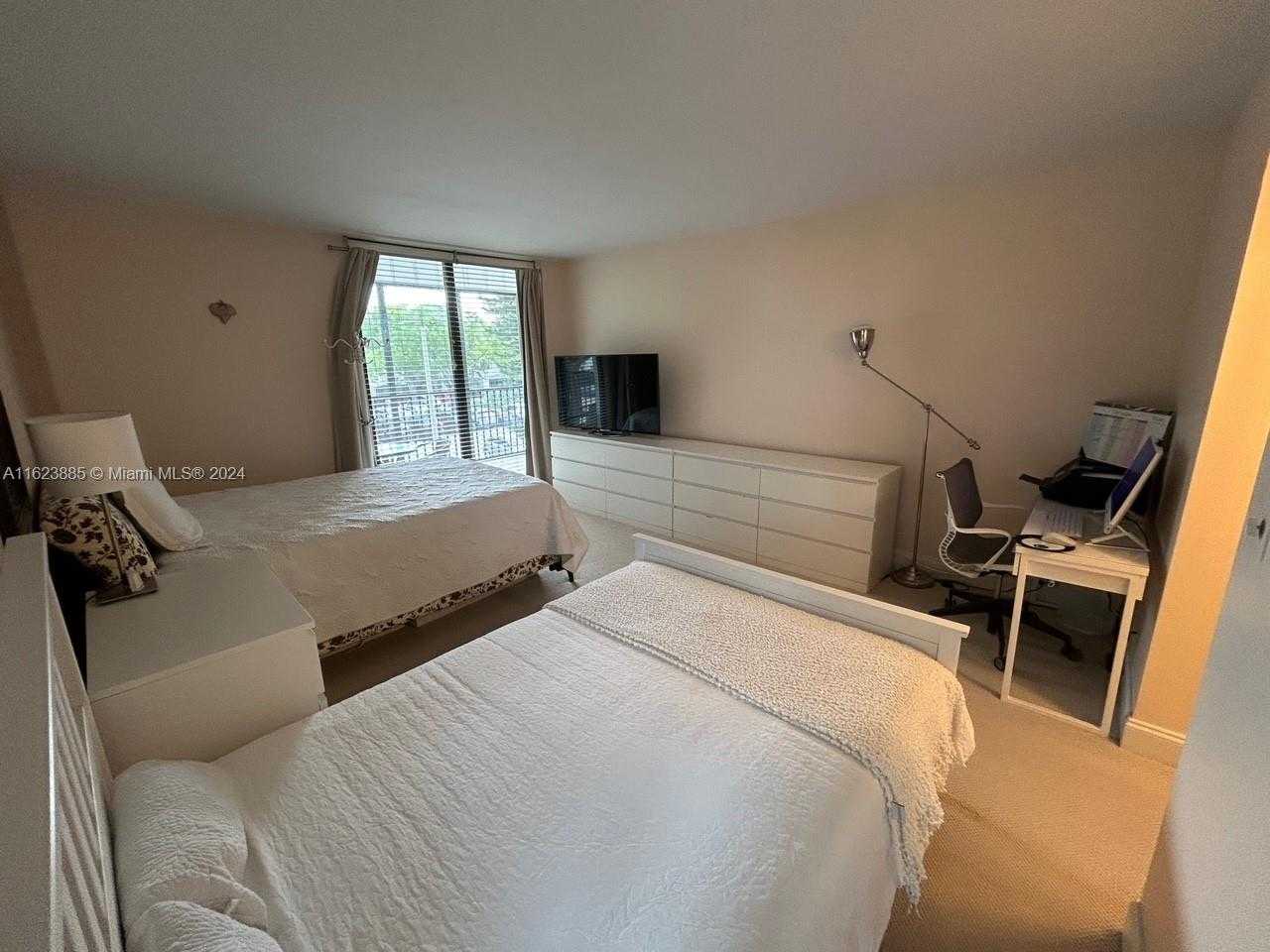Small Image of 20100 WEST COUNTRY CLUB DR #202, Aventura Number 7