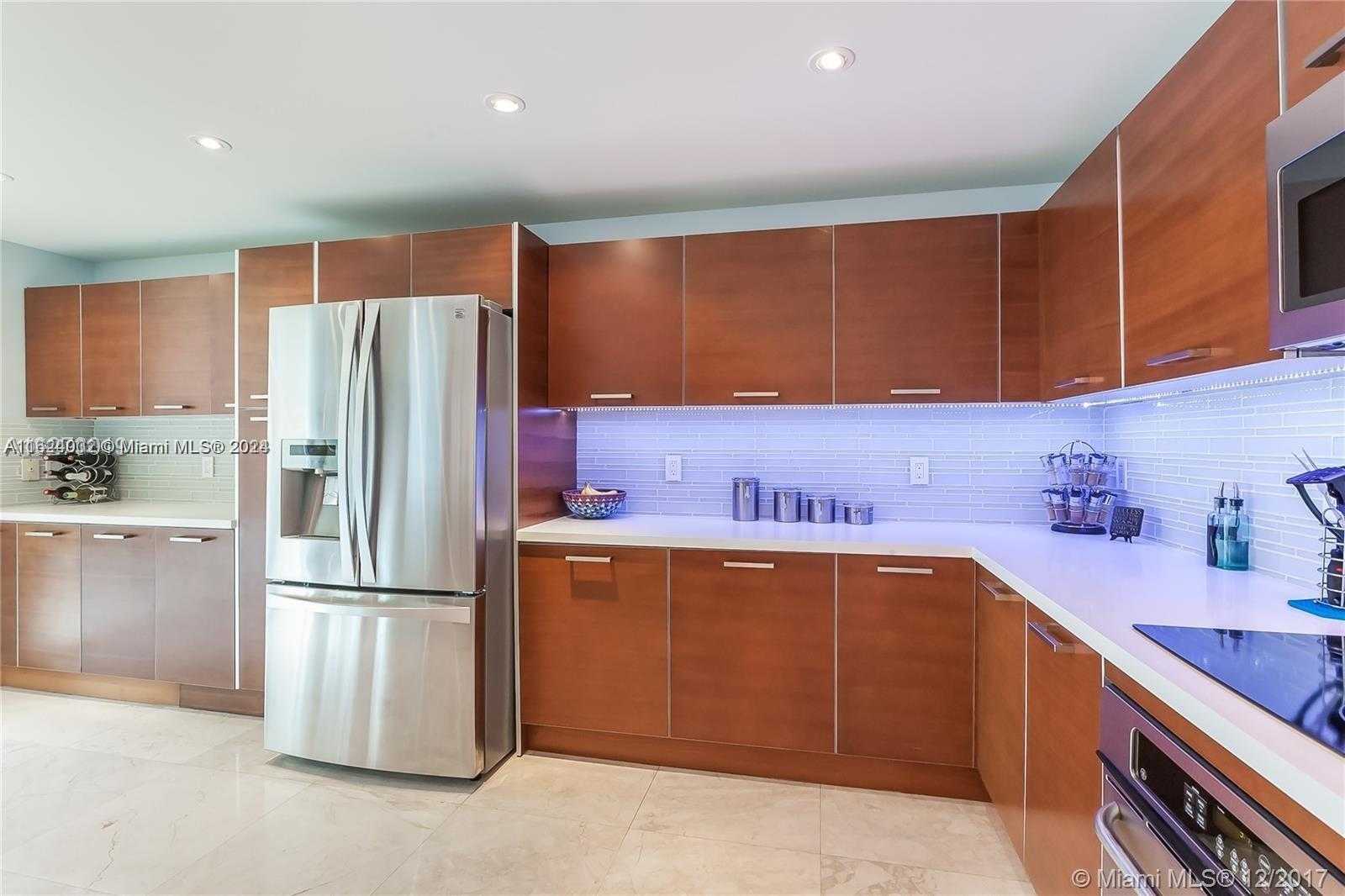Small Image of 3330 NORTH EAST 190TH ST #MPH15, Aventura Number 12