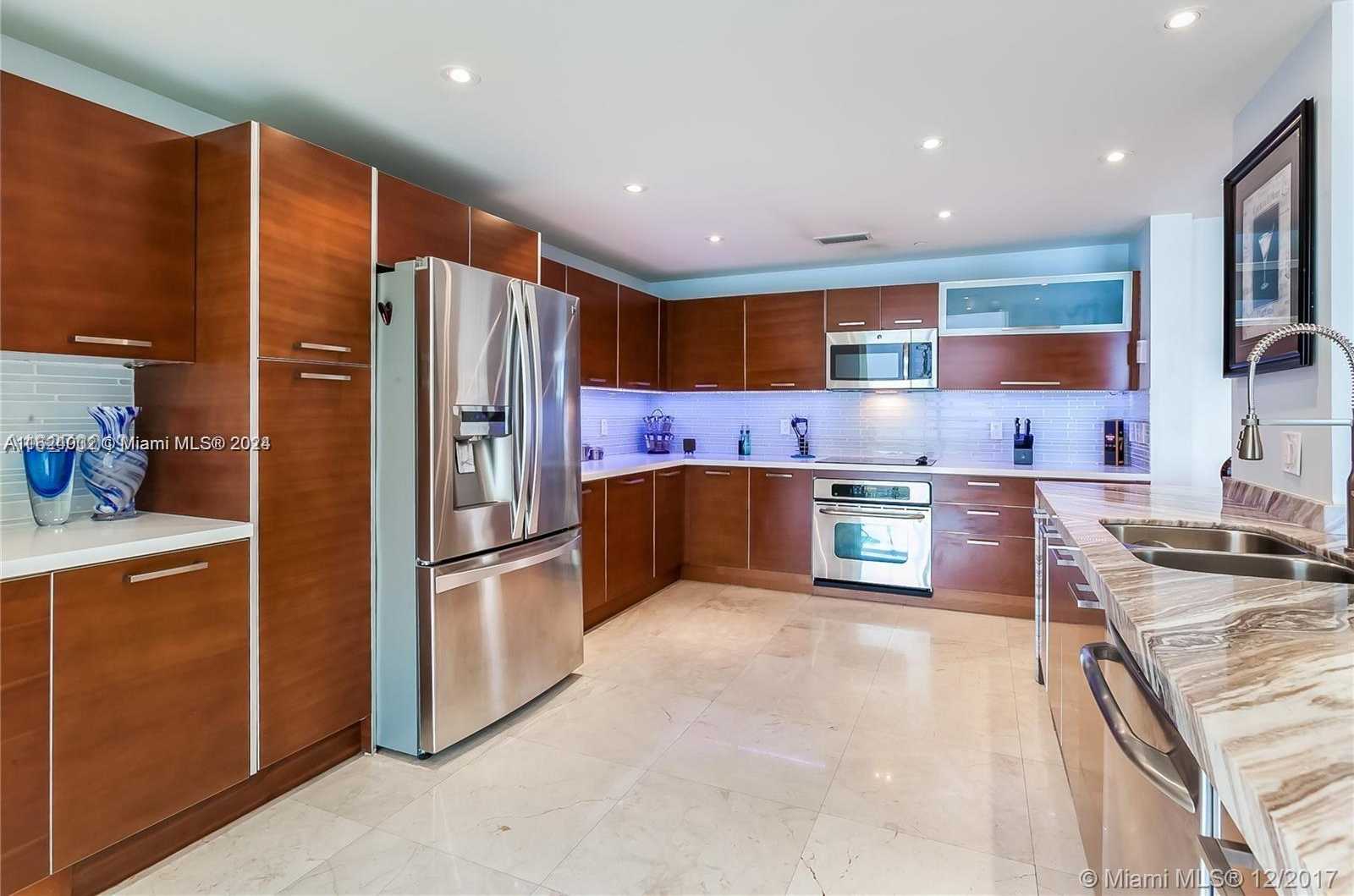 Small Image of 3330 NORTH EAST 190TH ST #MPH15, Aventura Number 2