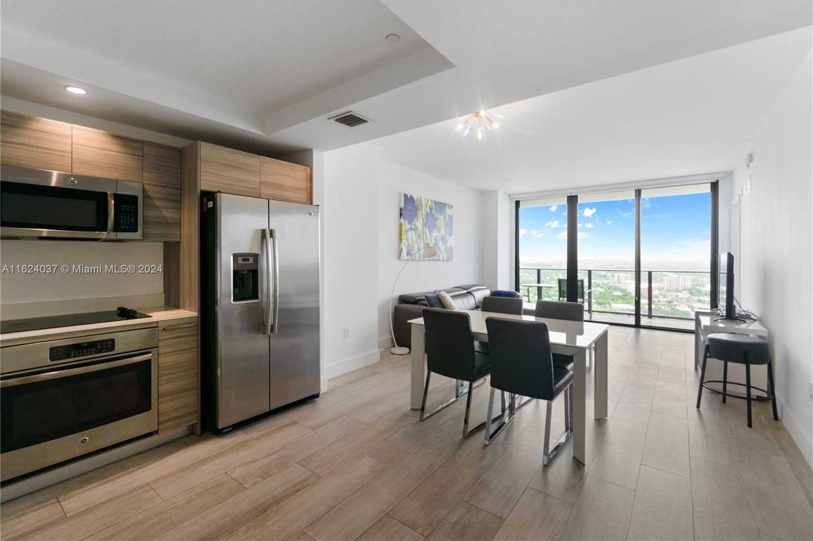 Small Image of 121 NORTH EAST 34TH ST #3012, Miami Number 4