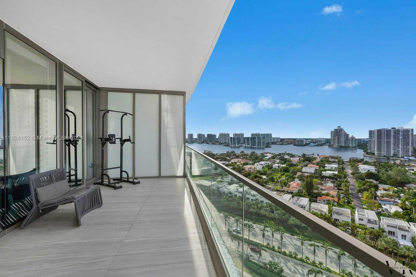 Small Image of 18975 Collins Ave, Sunny Isles Beach, FL 33160, USA Number 19
