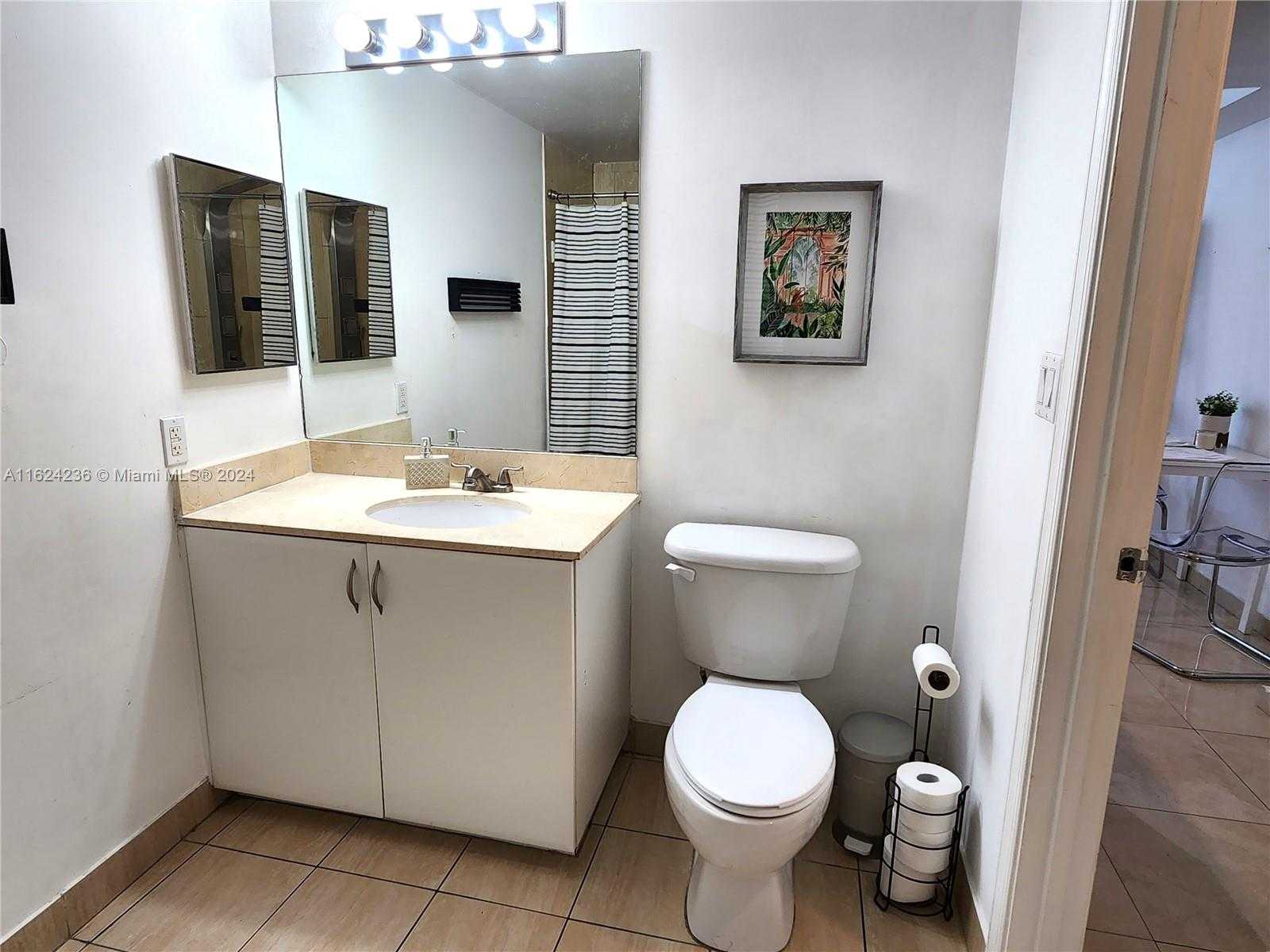 Small Image of 1750 NORTH BAYSHORE DR #1204, Miami Number 7