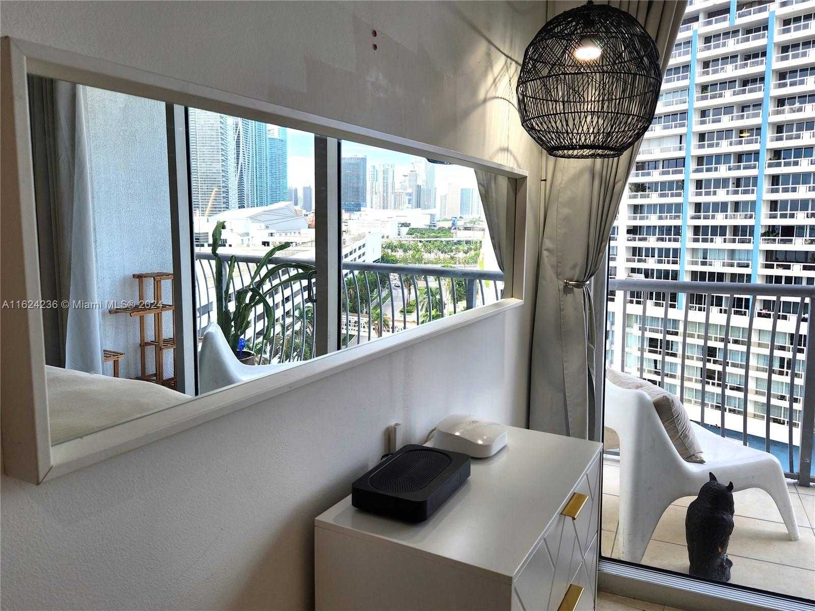 Small Image of 1750 NORTH BAYSHORE DR #1204, Miami Number 9