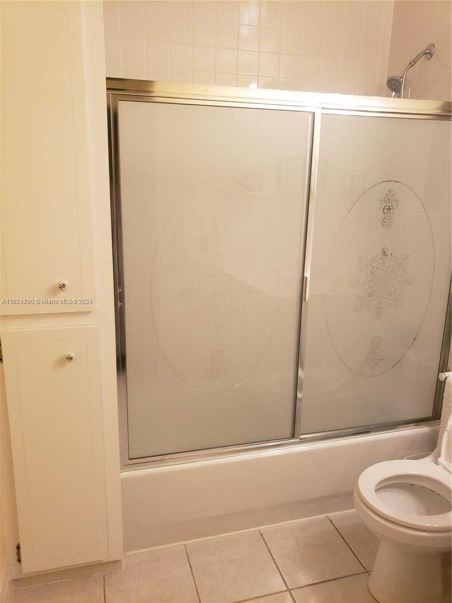 Small Image of 2220 NORTH EAST 68TH ST #1028, Fort Lauderdale Number 16