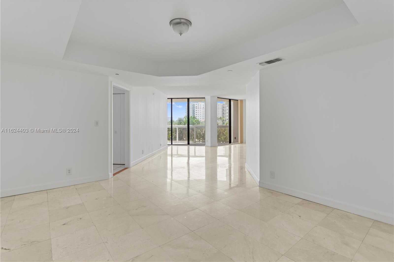 Small Image of 20185 EAST COUNTRY CLUB DR #502, Aventura Number 12