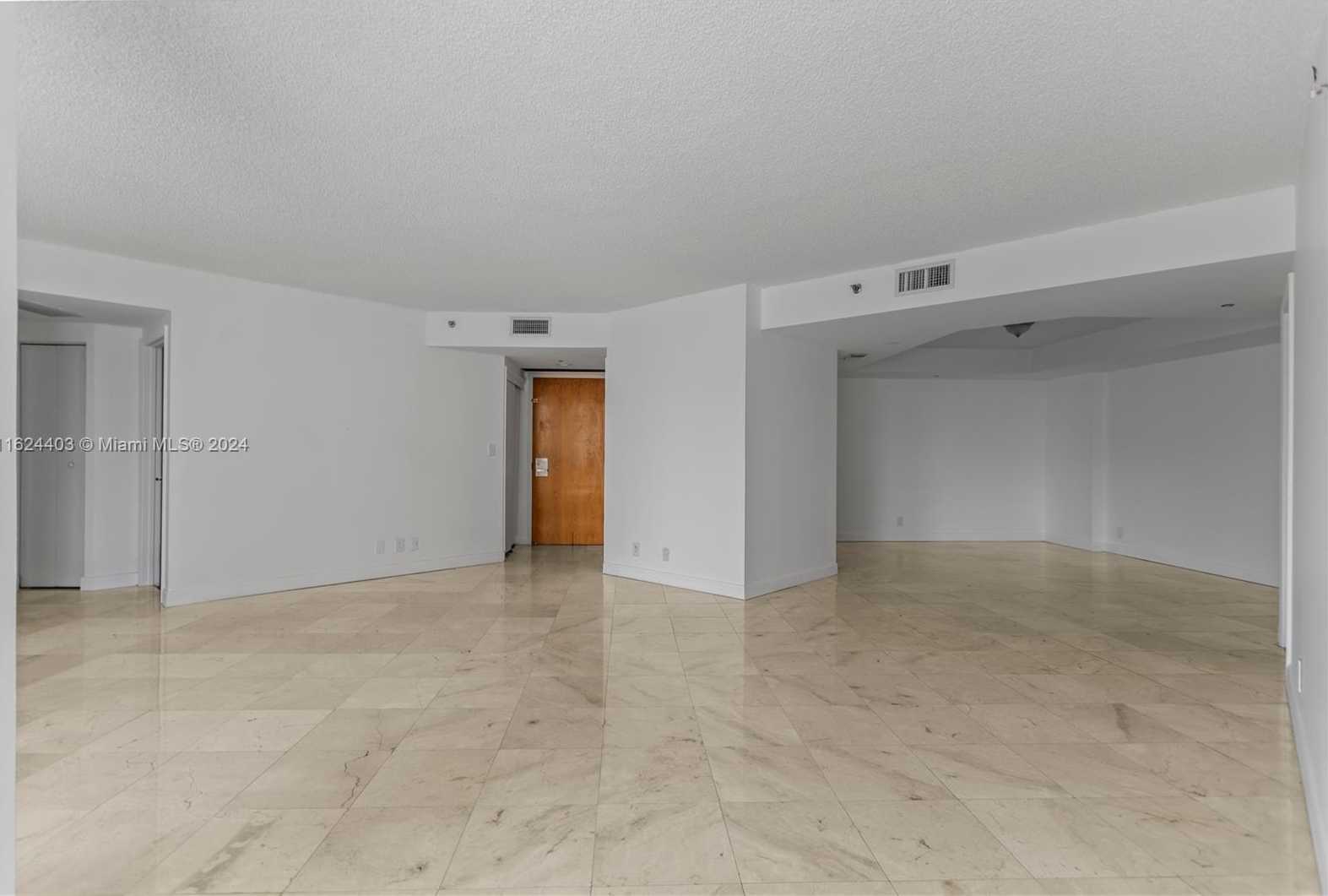 Small Image of 20185 EAST COUNTRY CLUB DR #502, Aventura Number 2