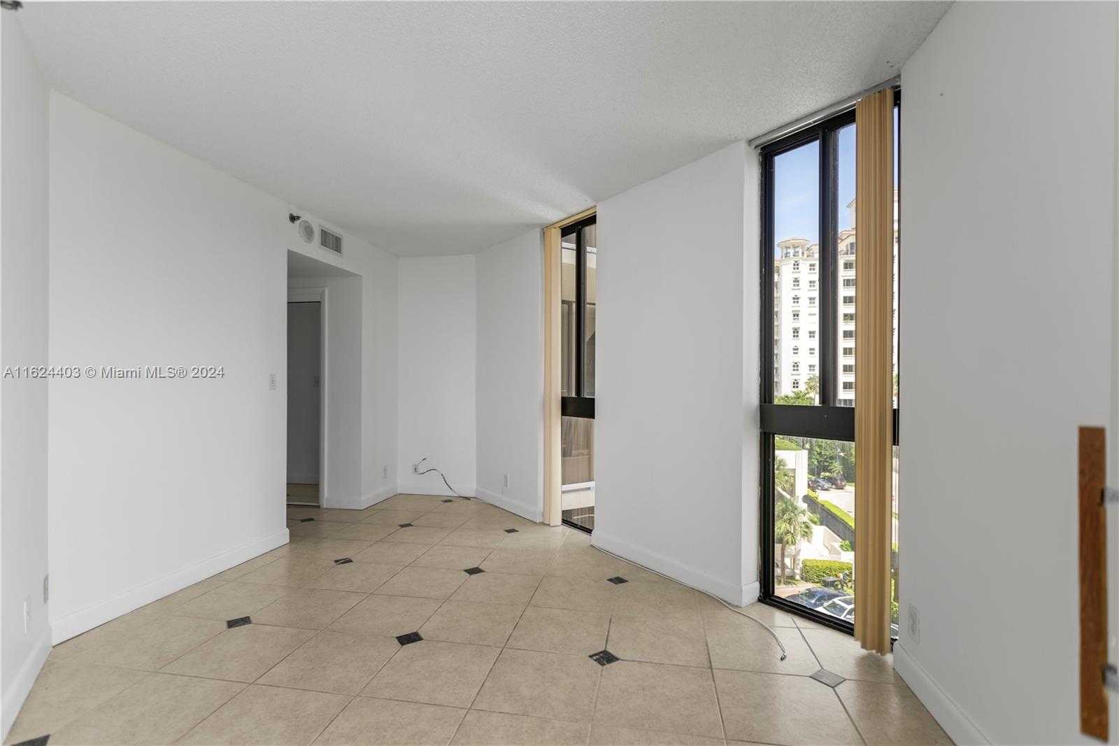 Small Image of 20185 EAST COUNTRY CLUB DR #502, Aventura Number 22