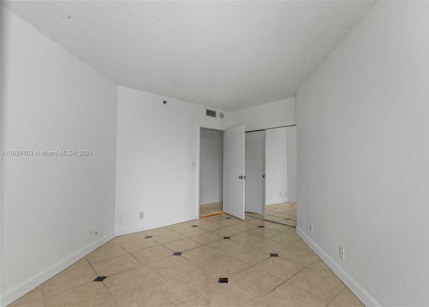 Small Image of 20185 EAST COUNTRY CLUB DR #502, Aventura Number 23
