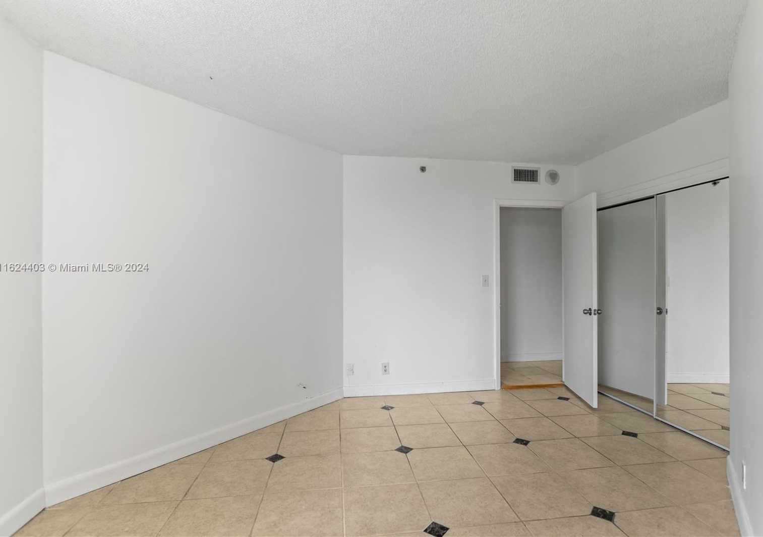 Small Image of 20185 EAST COUNTRY CLUB DR #502, Aventura Number 29