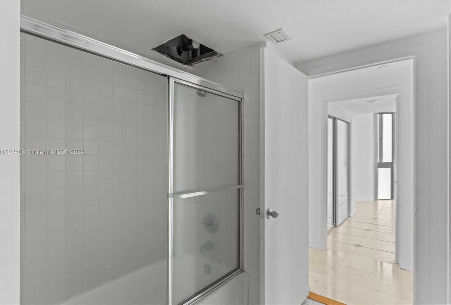 Small Image of 20185 EAST COUNTRY CLUB DR #502, Aventura Number 30
