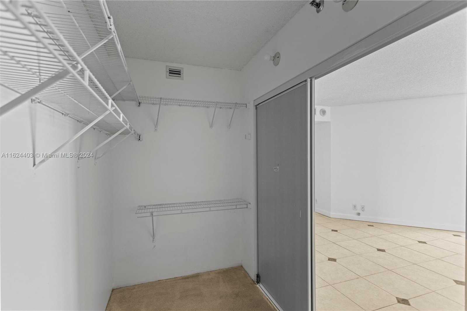 Small Image of 20185 EAST COUNTRY CLUB DR #502, Aventura Number 38