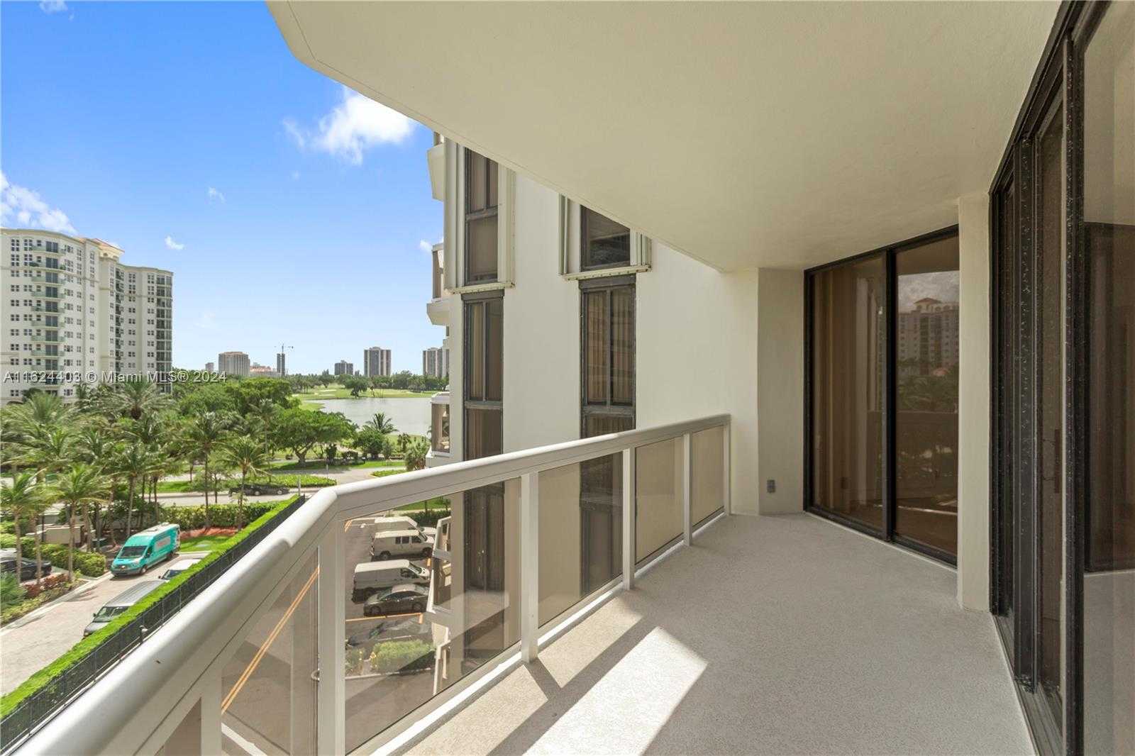 Small Image of 20185 EAST COUNTRY CLUB DR #502, Aventura Number 44
