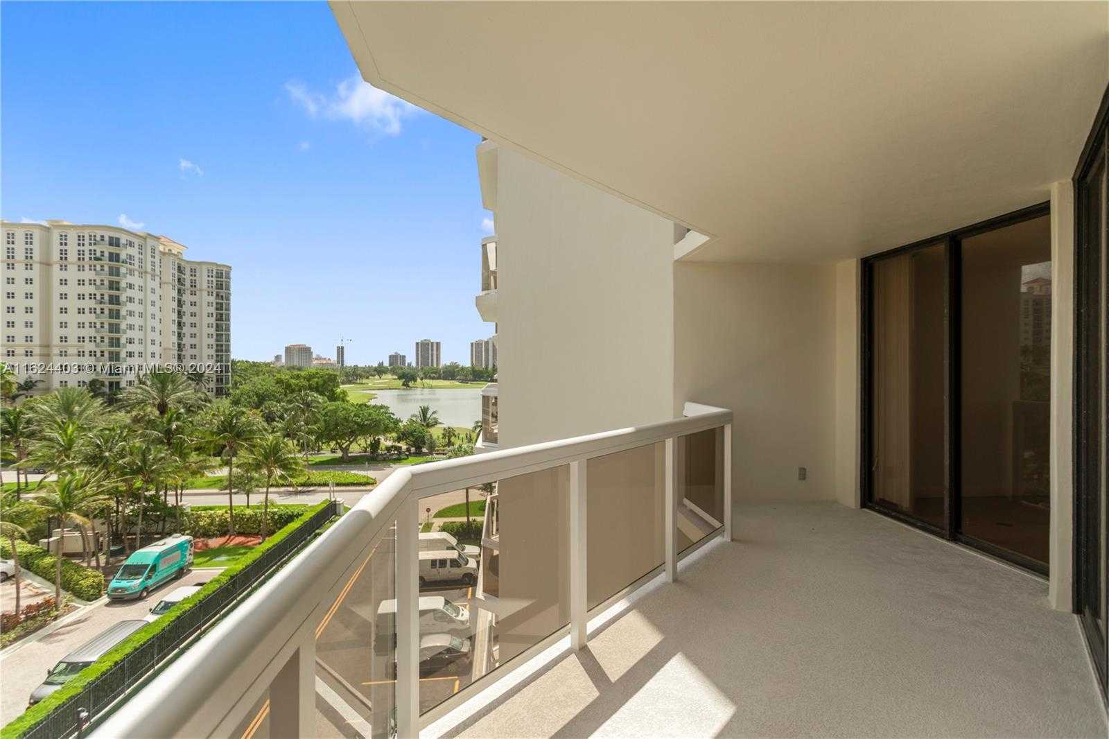 Small Image of 20185 EAST COUNTRY CLUB DR #502, Aventura Number 7