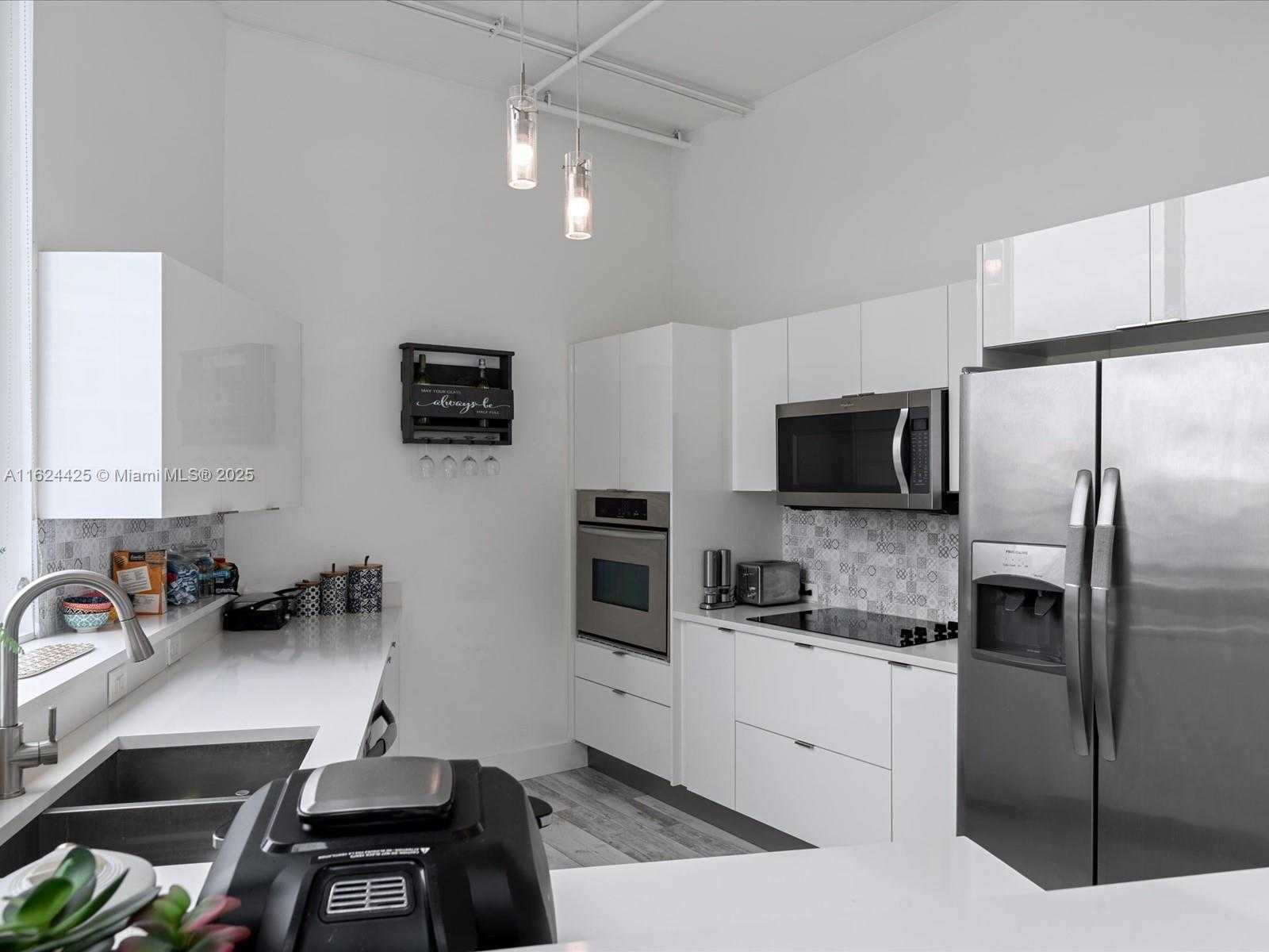 Small Image of 3029 NORTH EAST 188TH ST #725, Aventura Number 13