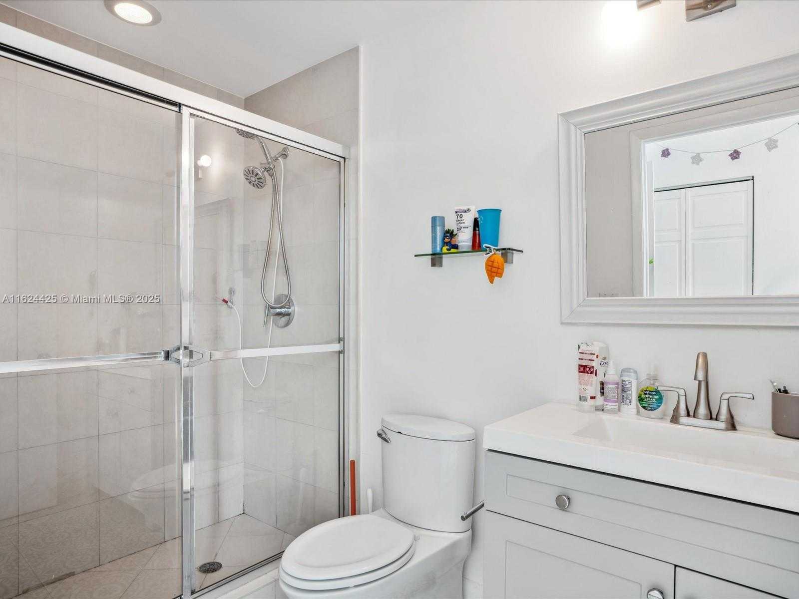 Small Image of 3029 NORTH EAST 188TH ST #725, Aventura Number 29