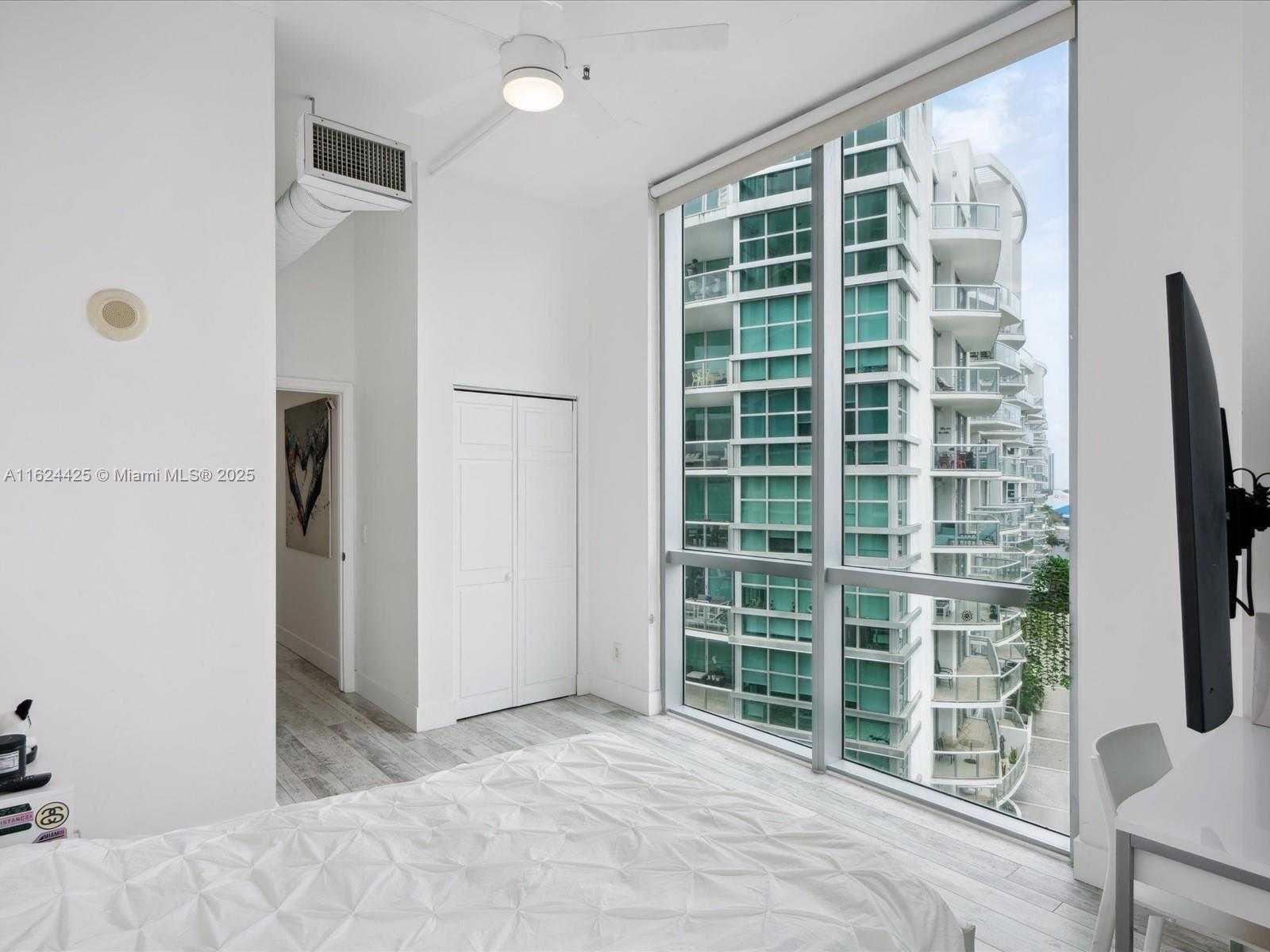 Small Image of 3029 NORTH EAST 188TH ST #725, Aventura Number 32