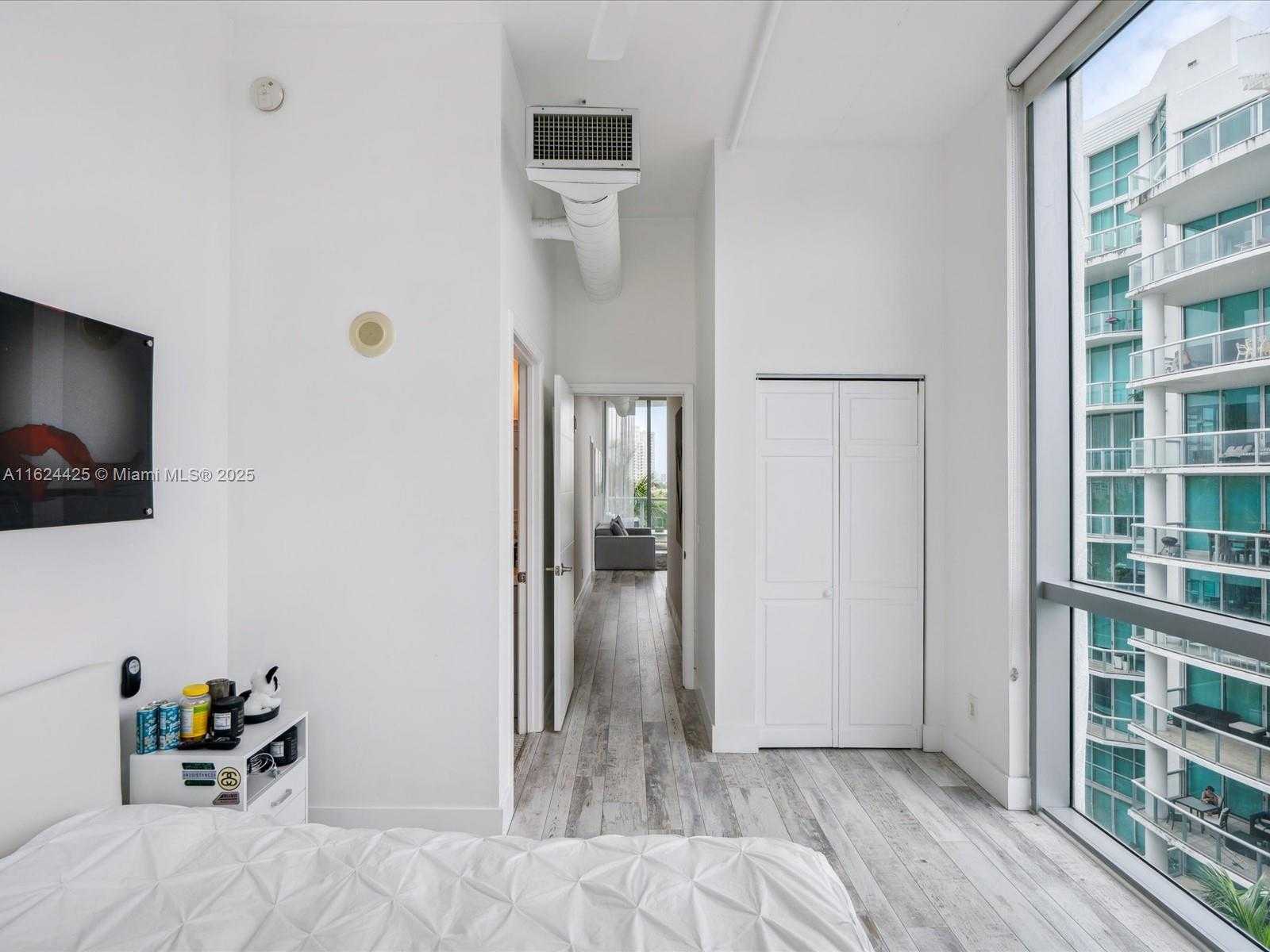 Small Image of 3029 NORTH EAST 188TH ST #725, Aventura Number 34