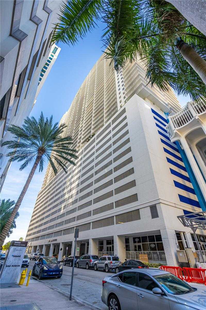 Small Image of 1200 BRICKELL BAY DR #4209, Miami Number 47