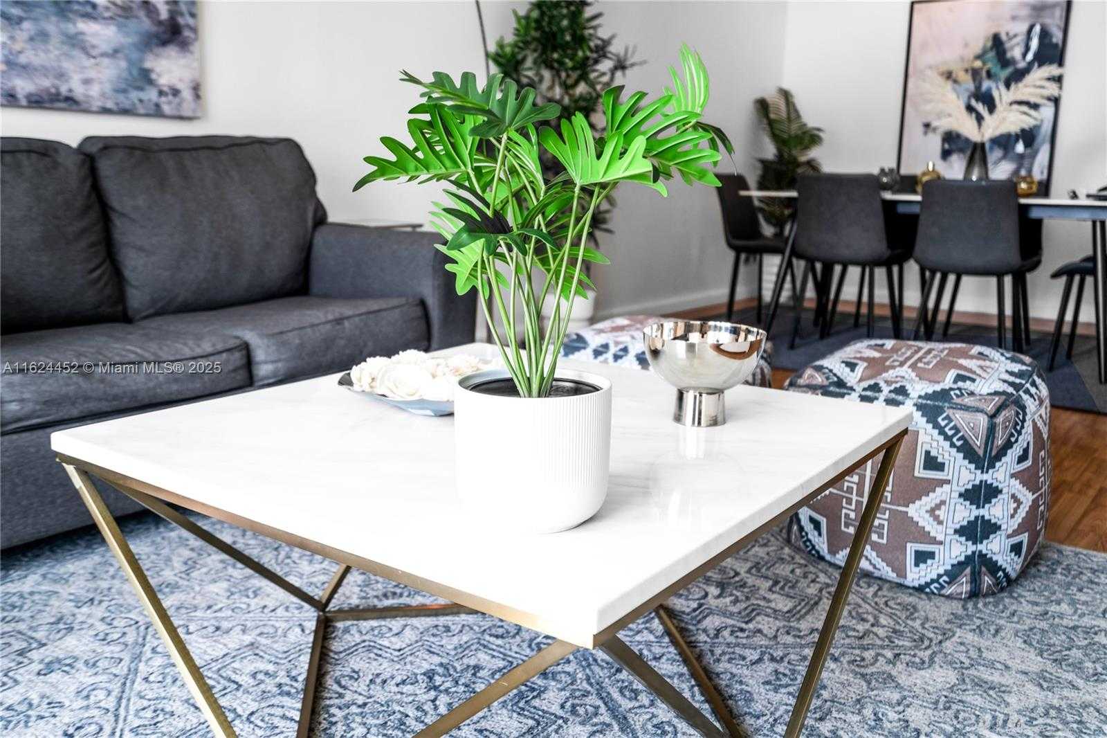 Small Image of 1200 BRICKELL BAY DR #4209, Miami Number 7