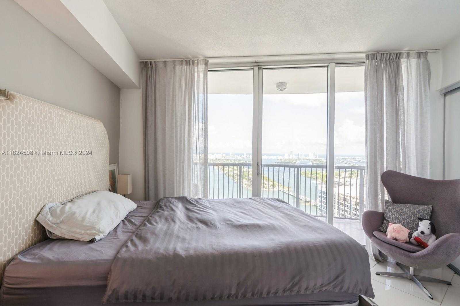 Small Image of 1750 NORTH BAYSHORE DR #4702, Miami Number 11