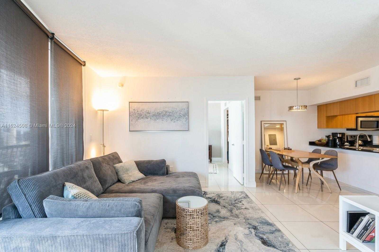 Small Image of 1750 NORTH BAYSHORE DR #4702, Miami Number 4