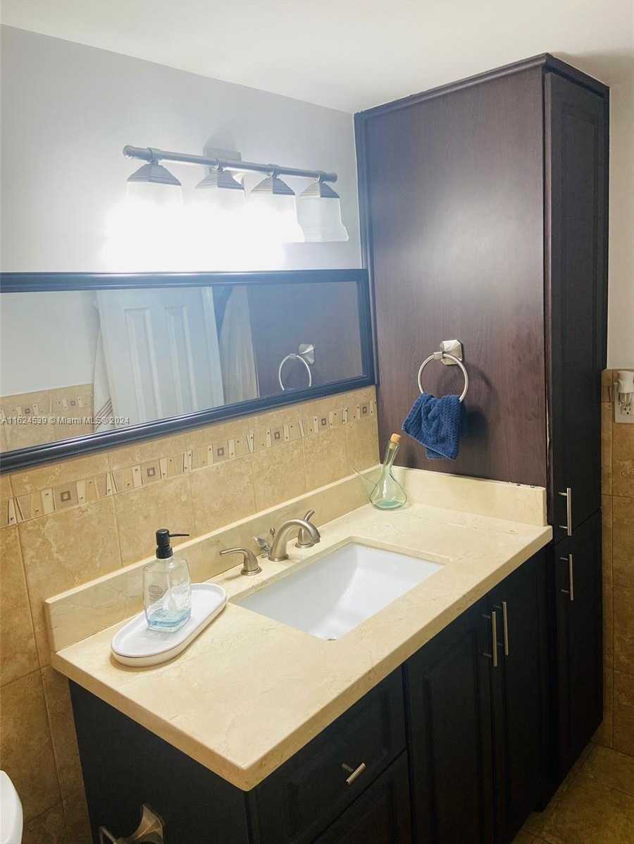 Small Image of 3725 NORTH EAST 169TH ST #111, North Miami Beach Number 18