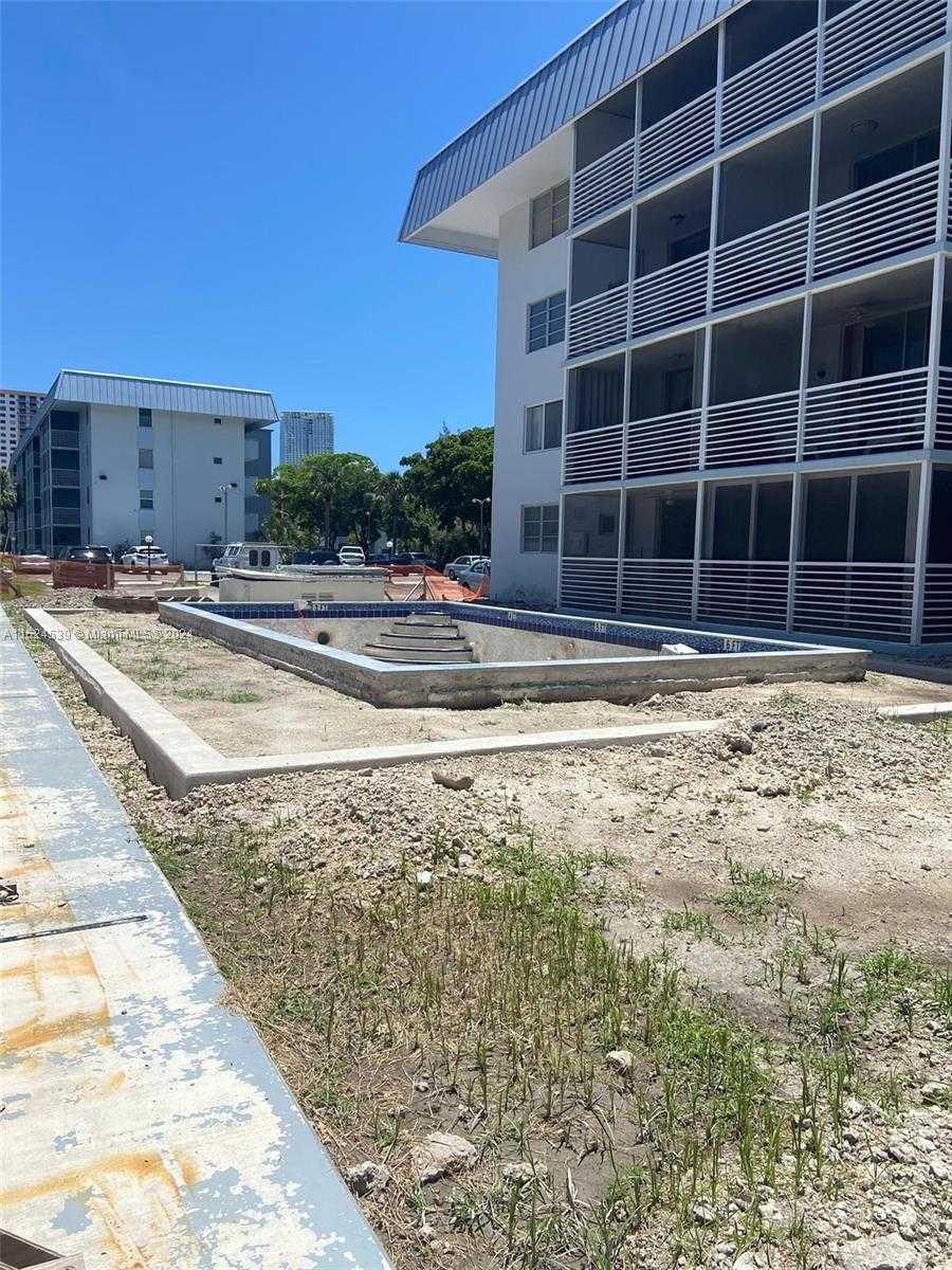 Small Image of 3725 NORTH EAST 169TH ST #111, North Miami Beach Number 38