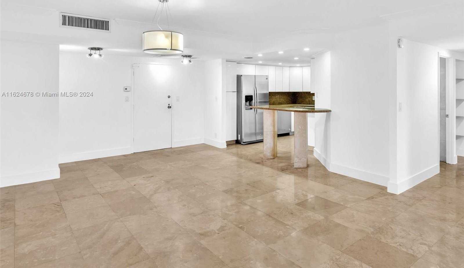 Small Image of 2500 PARKVIEW DR #2415, Hallandale Beach Number 11