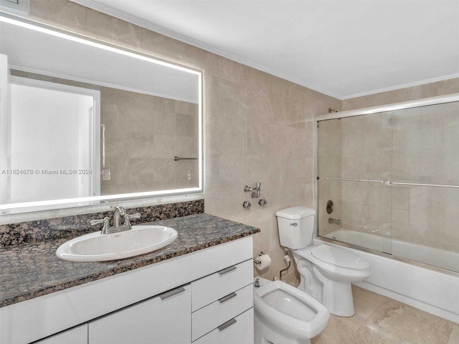 Small Image of 2500 PARKVIEW DR #2415, Hallandale Beach Number 24