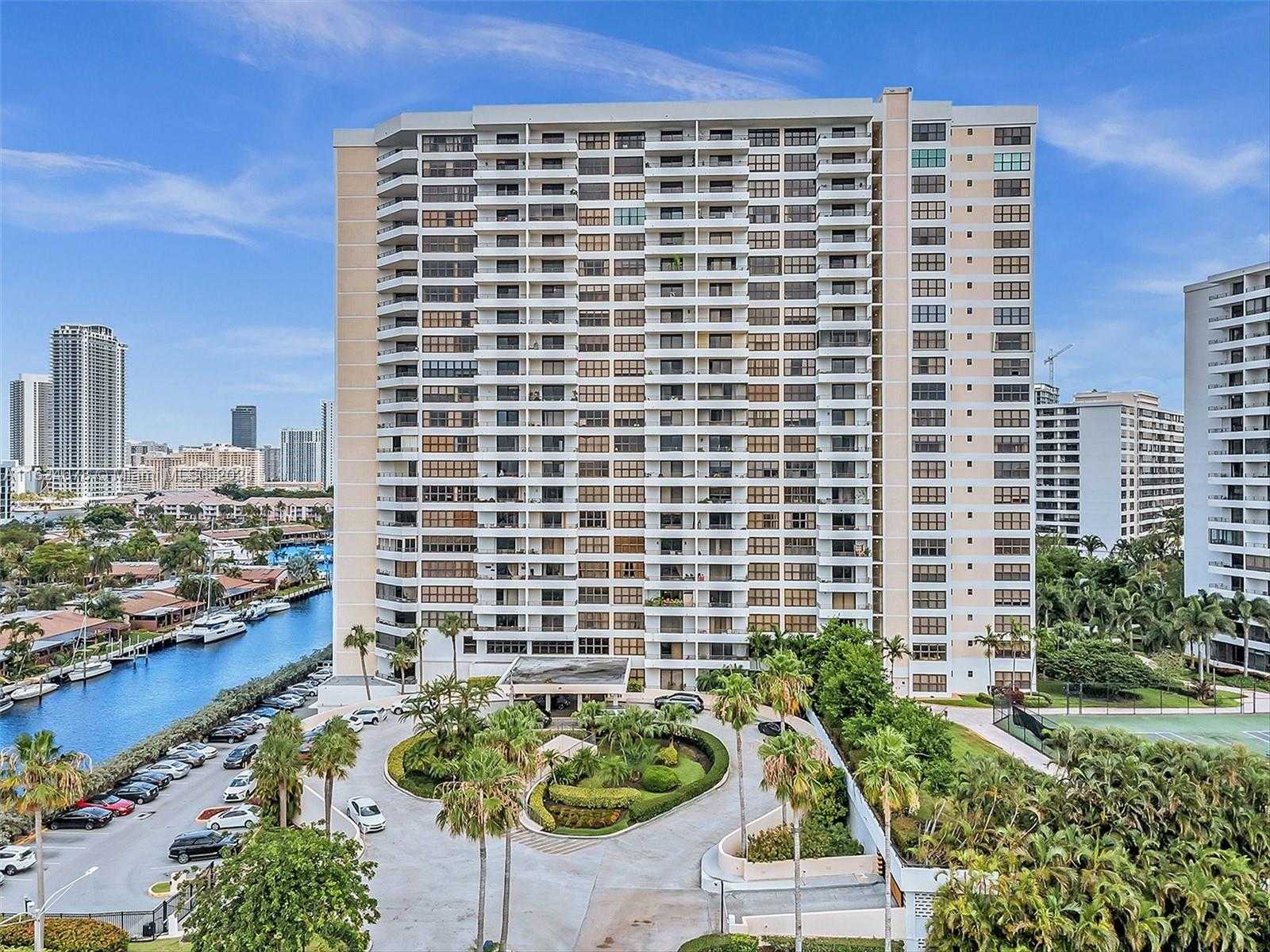 Small Image of 2500 PARKVIEW DR #2415, Hallandale Beach Number 38