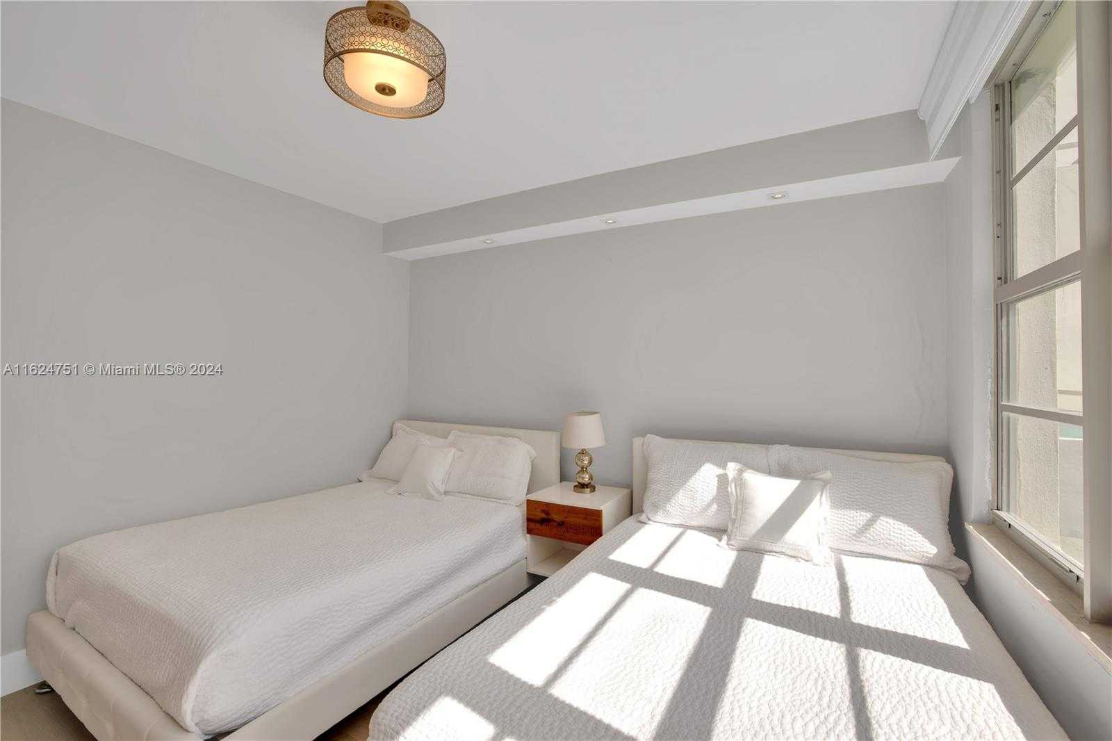 Small Image of 5151 COLLINS AVE #1125, Miami Beach Number 19