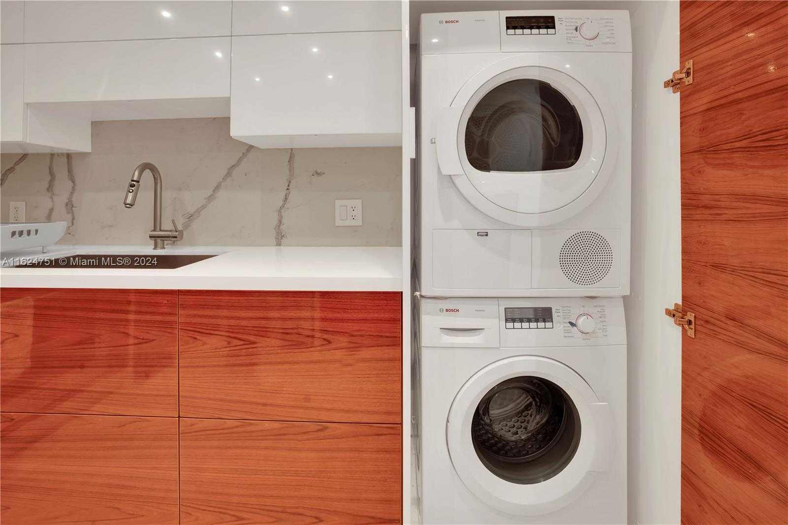 Small Image of 5151 COLLINS AVE #1125, Miami Beach Number 9