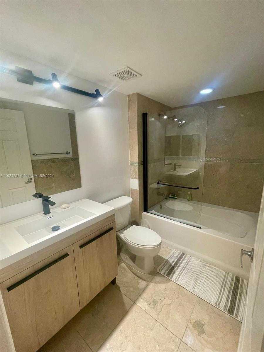 Small Image of 1155 BRICKELL BAY DR #1401, Miami Number 11