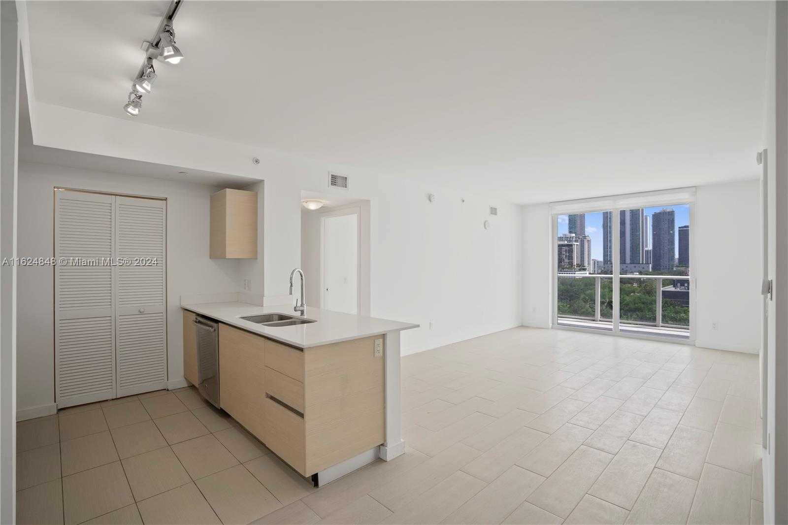 Small Image of 4250 BISCAYNE BLVD #1018, Miami Number 50
