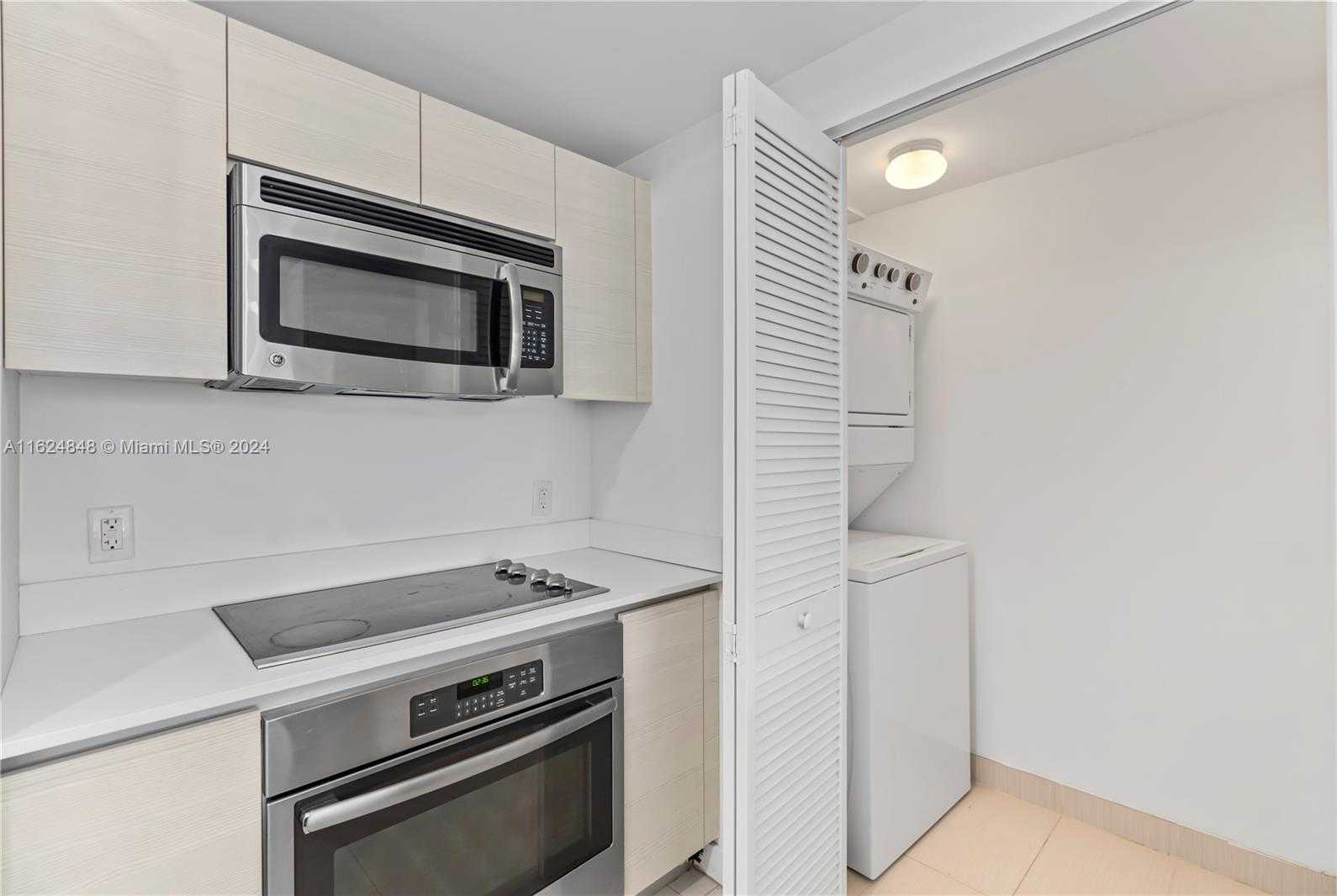 Small Image of 4250 BISCAYNE BLVD #1018, Miami Number 7