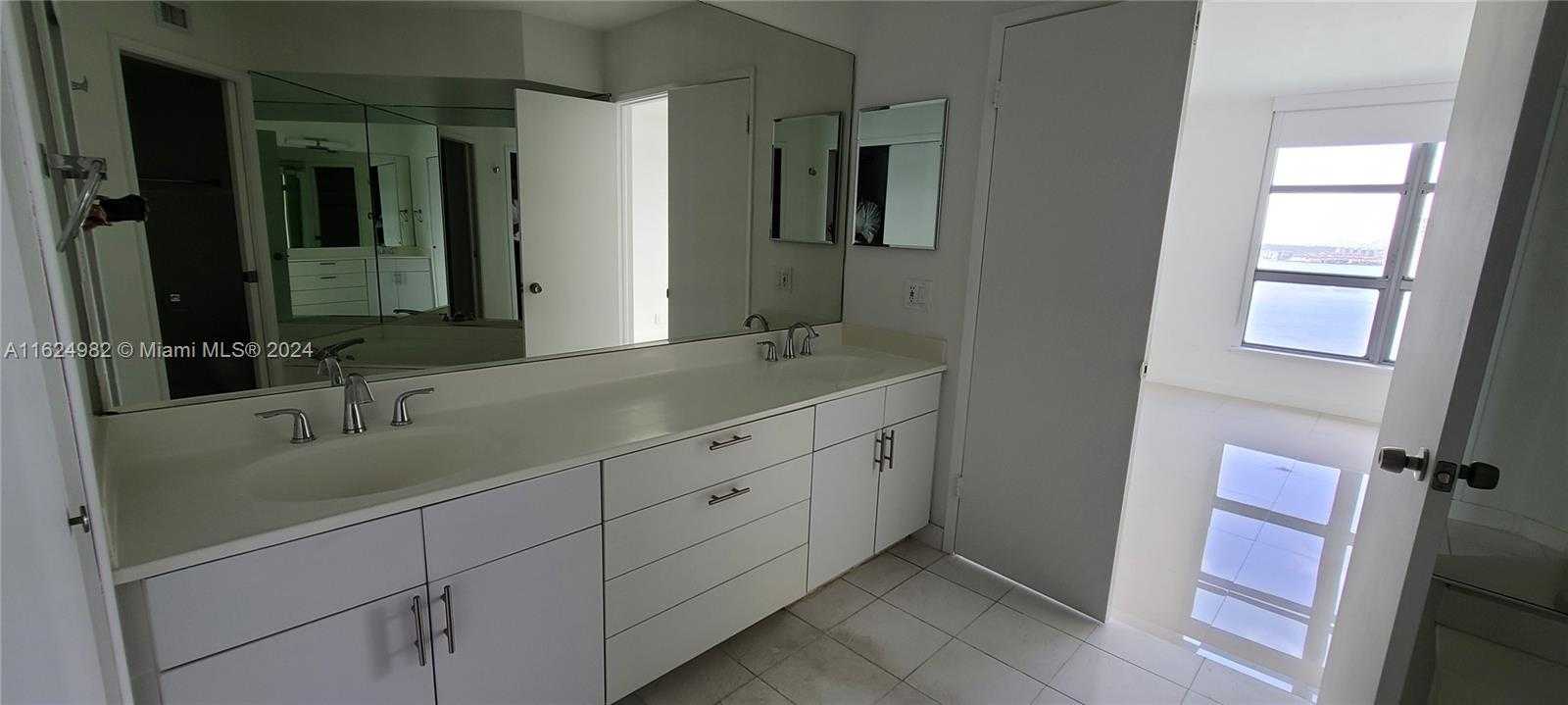 Small Image of 19101 NORTH EAST 36TH CT #1405, Aventura Number 17