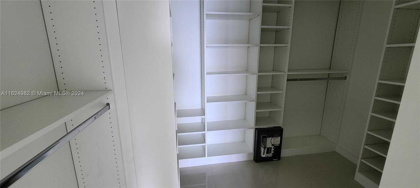 Small Image of 19101 NORTH EAST 36TH CT #1405, Aventura Number 19