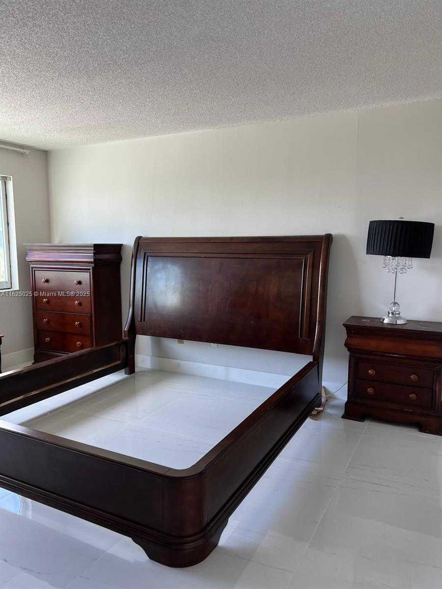 Small Image of 14840 NARANJA LAKES BLVD #C4D, Homestead Number 7