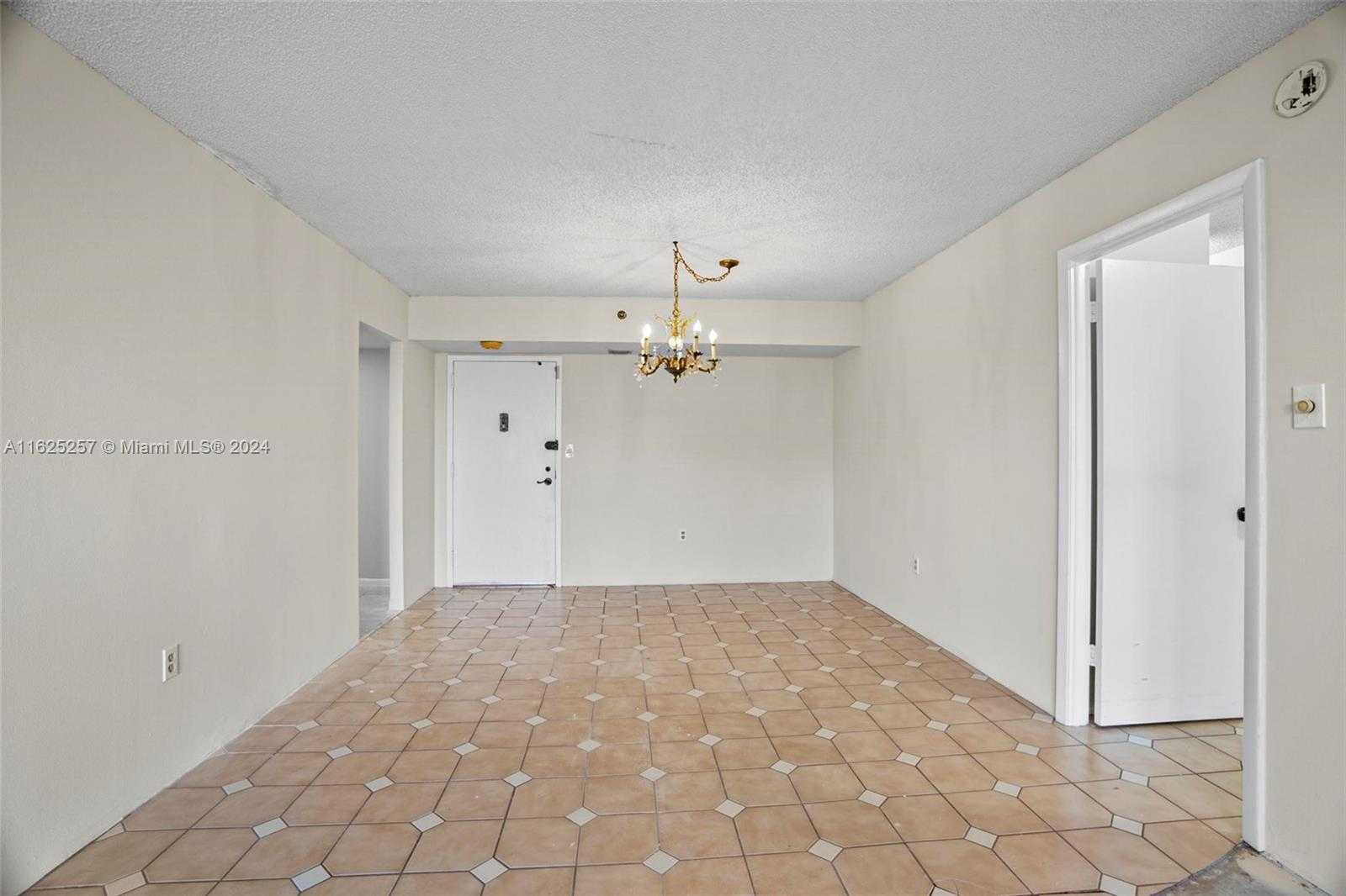 Small Image of 1000 SAINT CHARLES PL #522, Pembroke Pines Number 7