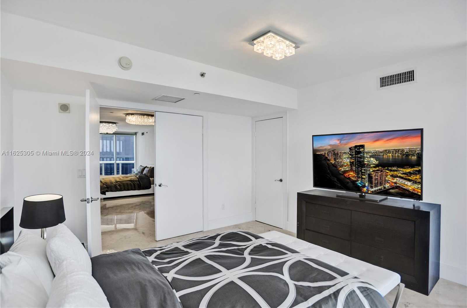 Small Image of 17201 COLLINS AVE #3305, Sunny Isles Beach Number 13