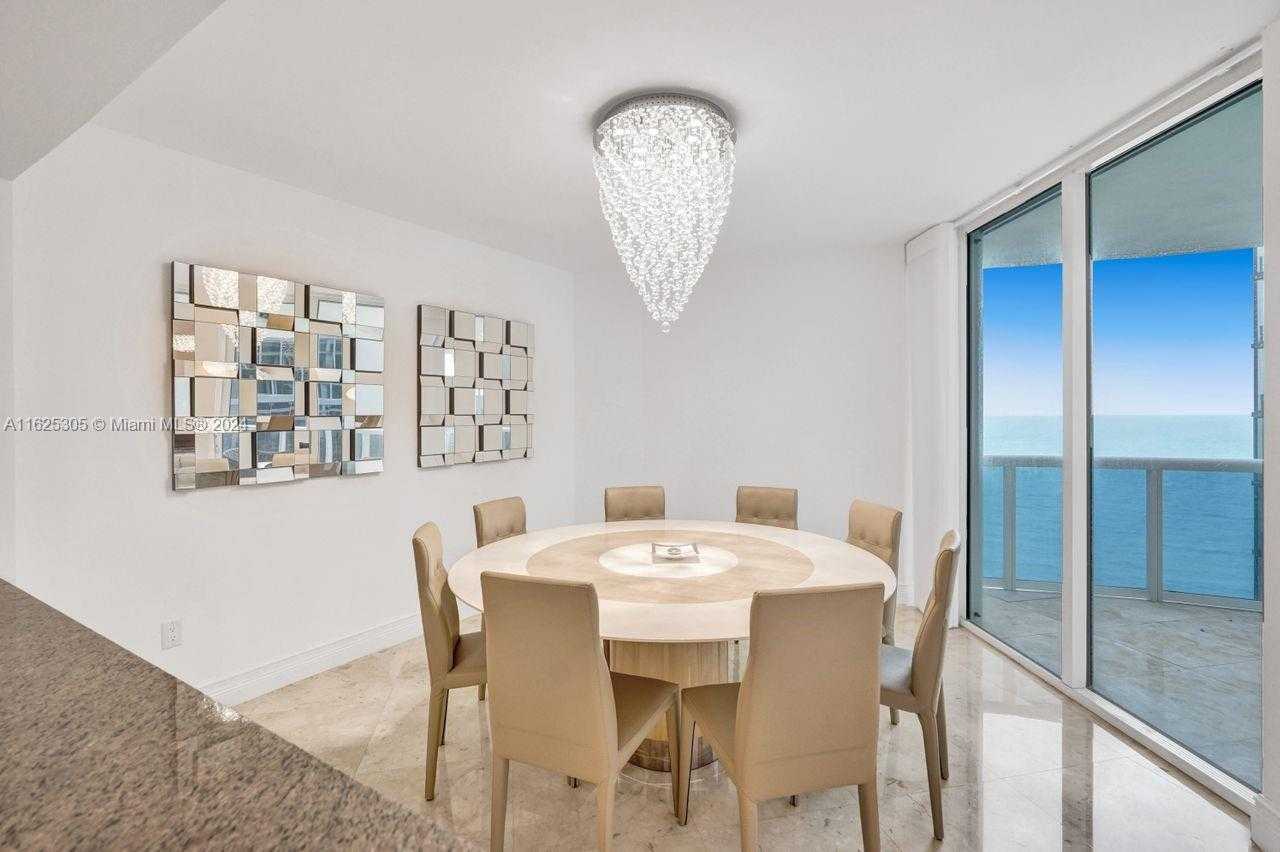 Small Image of 17201 COLLINS AVE #3305, Sunny Isles Beach Number 4