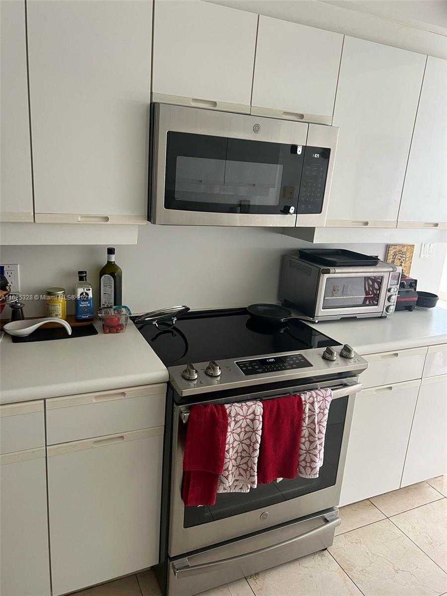 Small Image of 2000 ISLAND BLVD #405, Aventura Number 21