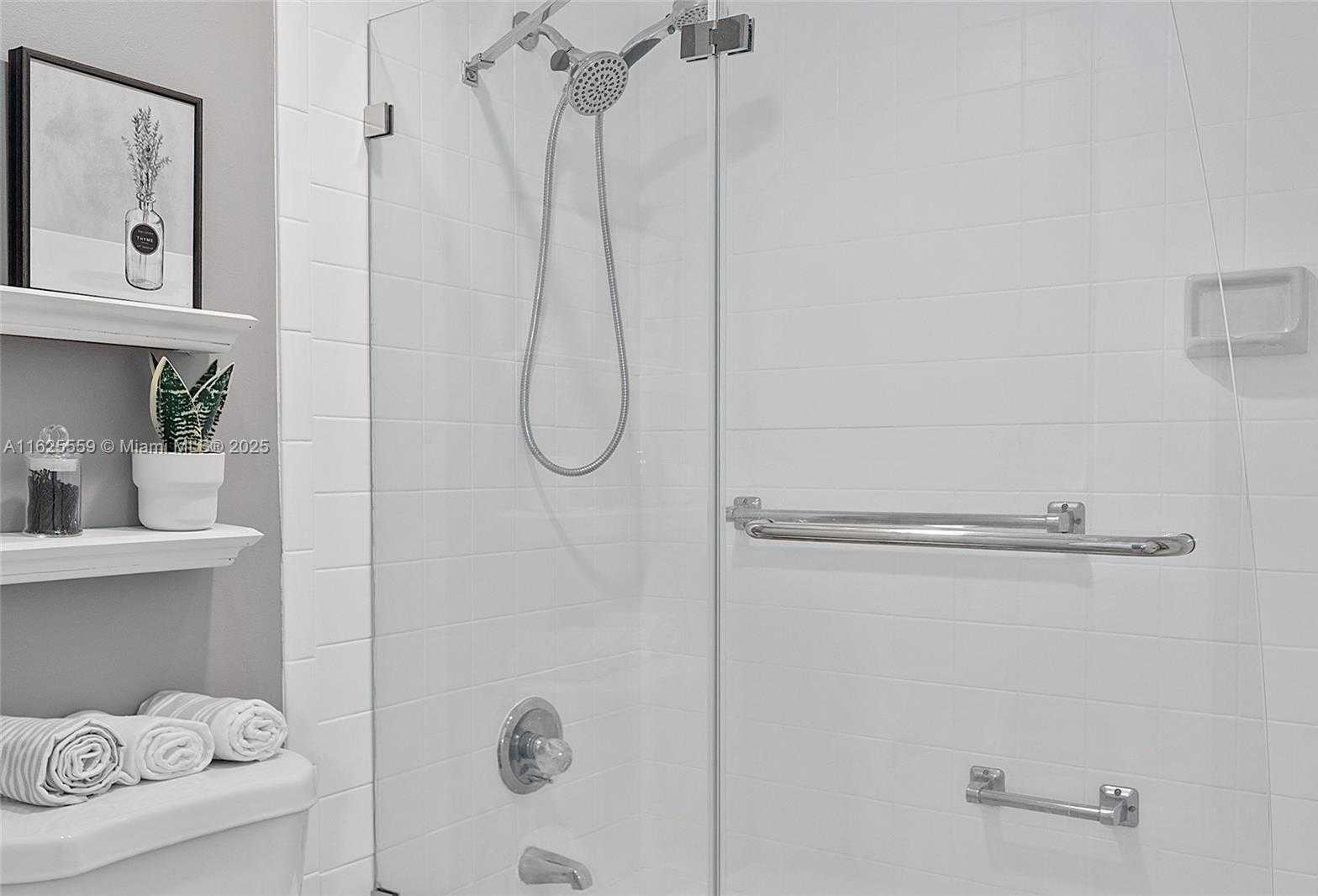 Small Image of 20301 WEST COUNTRY CLUB DR #728, Aventura Number 27