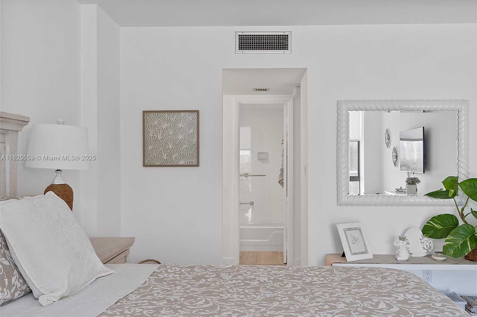 Small Image of 20301 WEST COUNTRY CLUB DR #728, Aventura Number 31