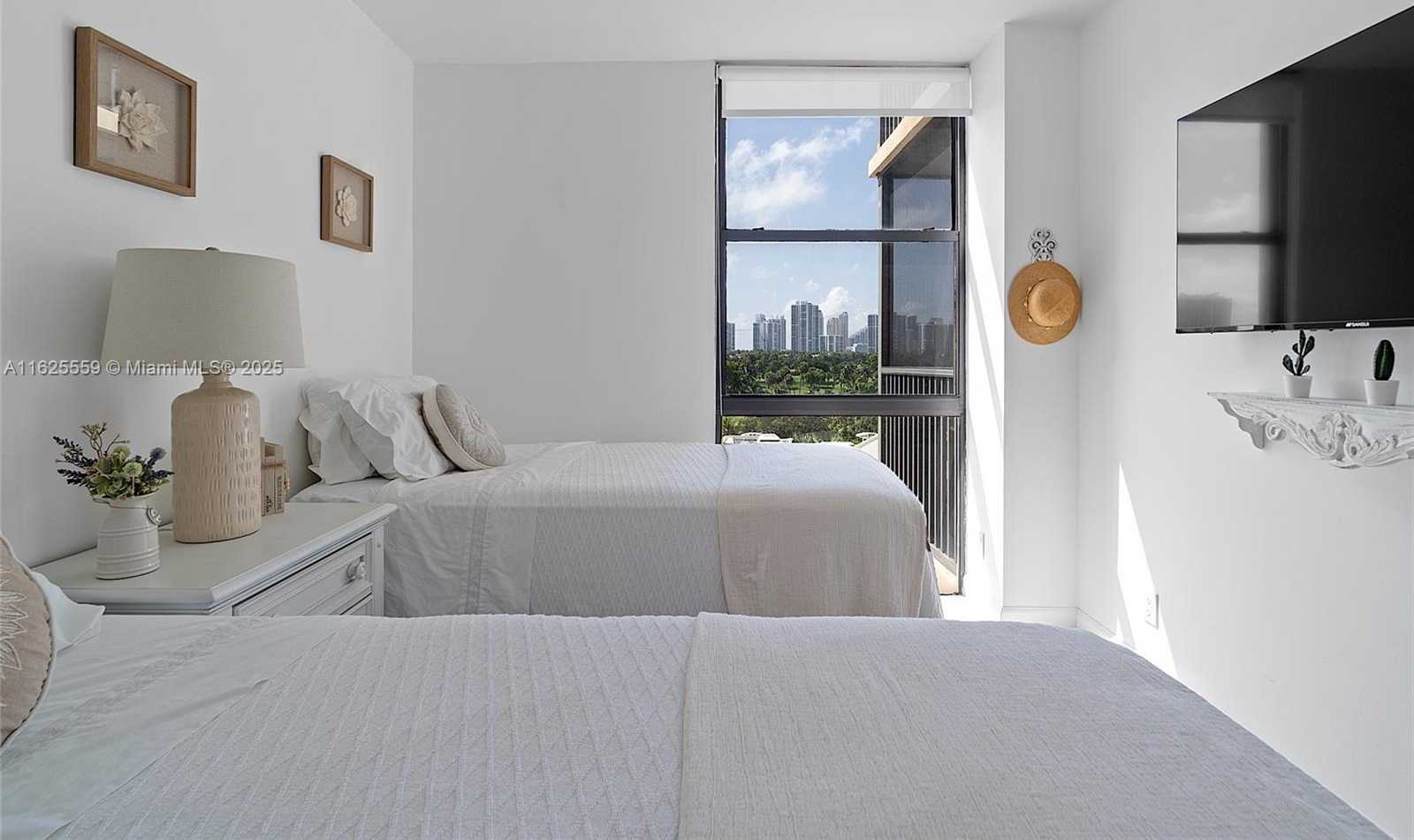 Small Image of 20301 WEST COUNTRY CLUB DR #728, Aventura Number 39