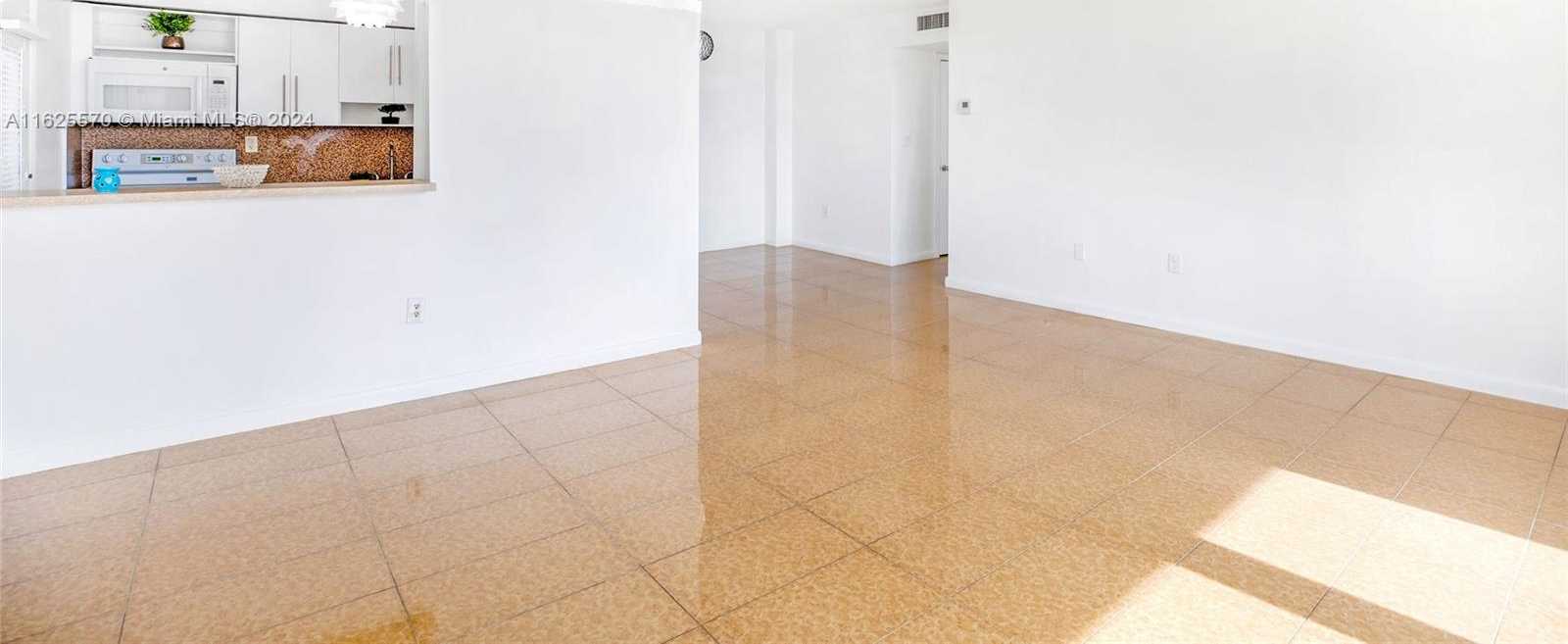 Small Image of 7133 BAY DR #401, Miami Beach Number 2