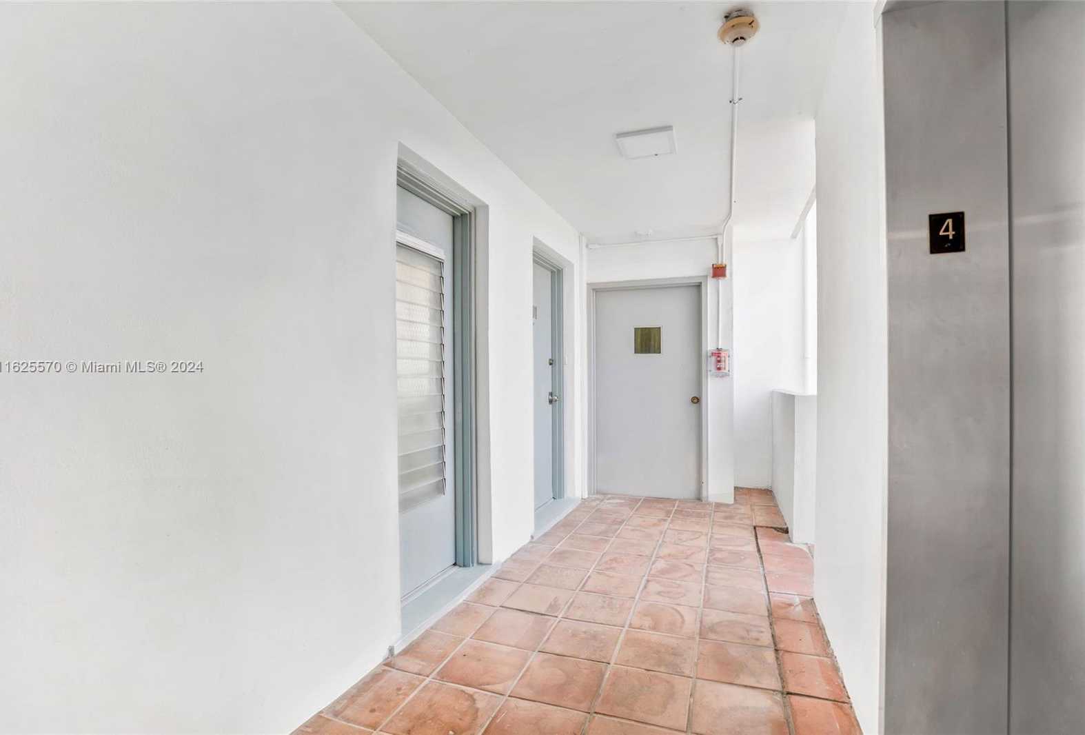 Small Image of 7133 BAY DR #401, Miami Beach Number 21